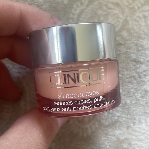 Brand New Clinique Makeup & Skincare Bundle Foundation Moisturizer Eye Cream - Picture 9 of 16